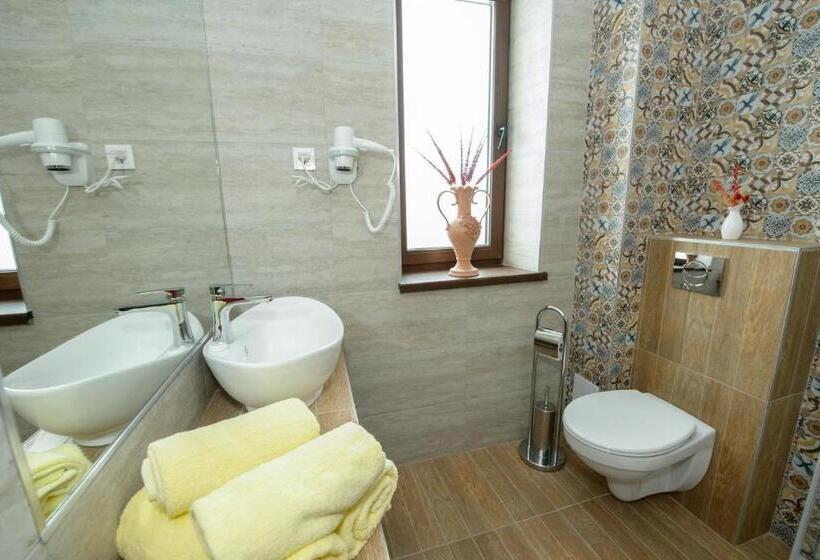 Семейный Номер, Casa Bucatarului