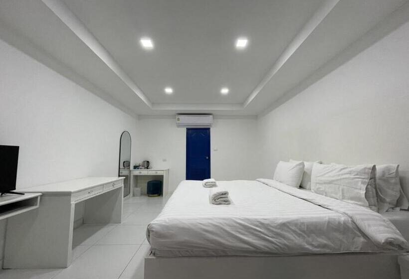 Номер Superior, Collection O To The Sea Resort Thailand