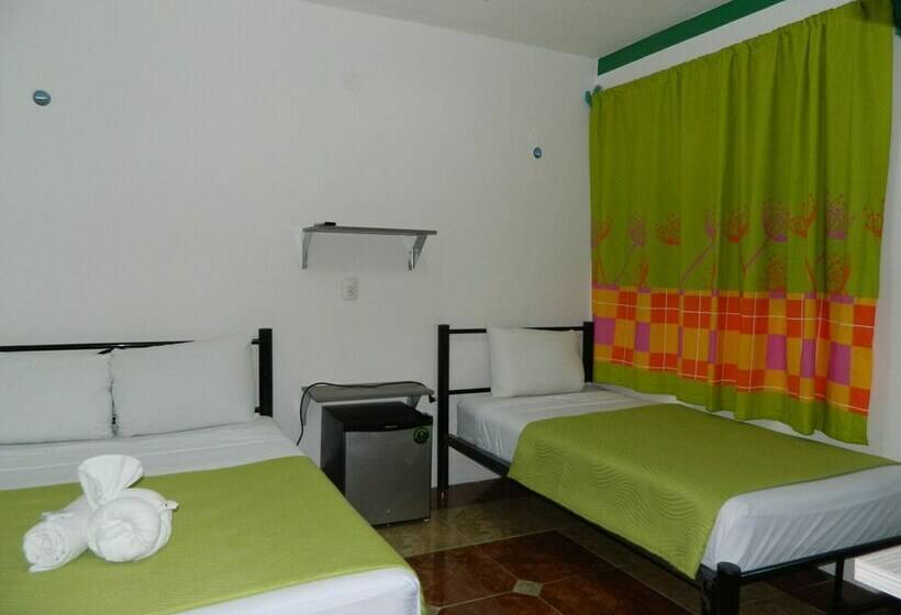 スタンダードトリプルルーム, Emotion Avenida Tulum Hotel & Hostal