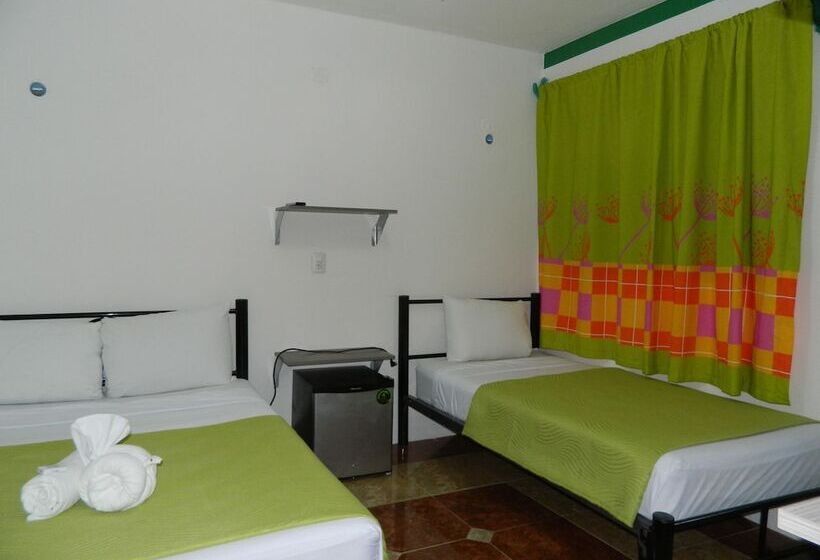 スタンダードトリプルルーム, Emotion Avenida Tulum Hotel & Hostal