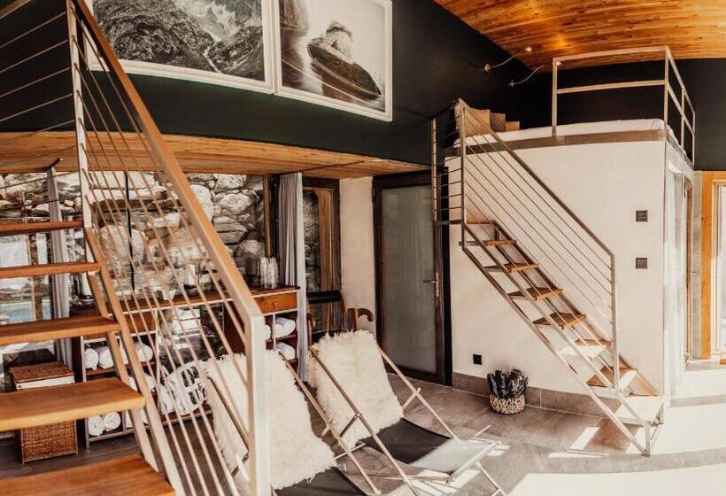 Апартаменты Дюплекс 2 Спальни, Backstage Hotel Serviced Apartments