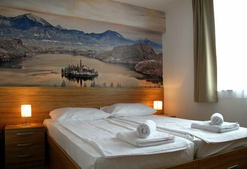 اتاق استاندارد, B&b By The Way