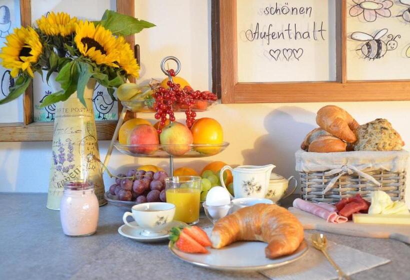 اتاق استاندارد, B&b Friedau