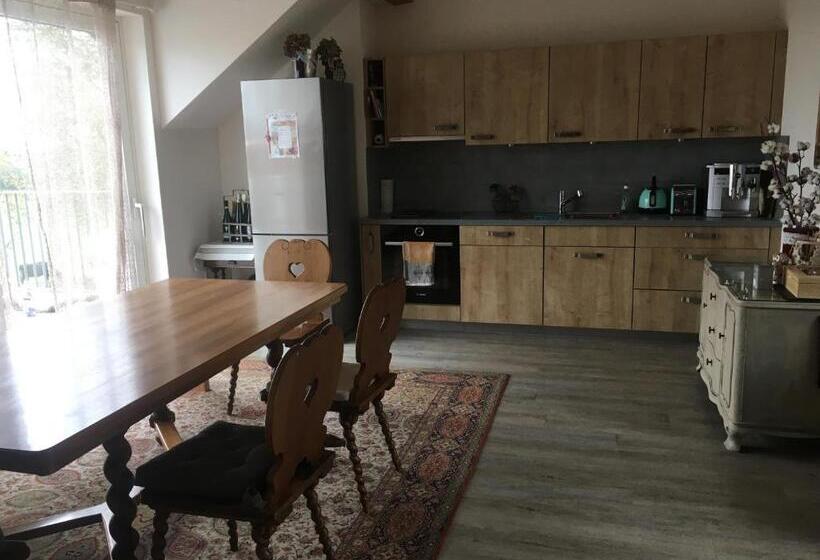 اتاق استاندارد, B&b Friedau