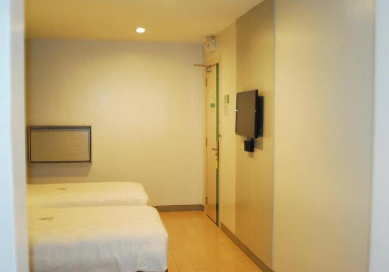 Номер Стандарт, Go Hotels Lanang   Davao