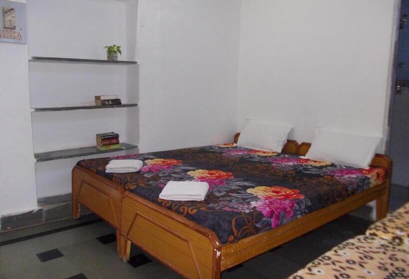 家庭间, Raj Mahal Guest House