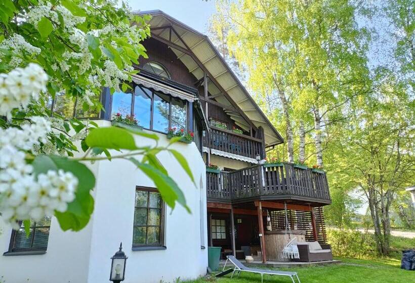 Номер Superior Вид на Сад, Cronin S Guesthouse Bed & Breakfast