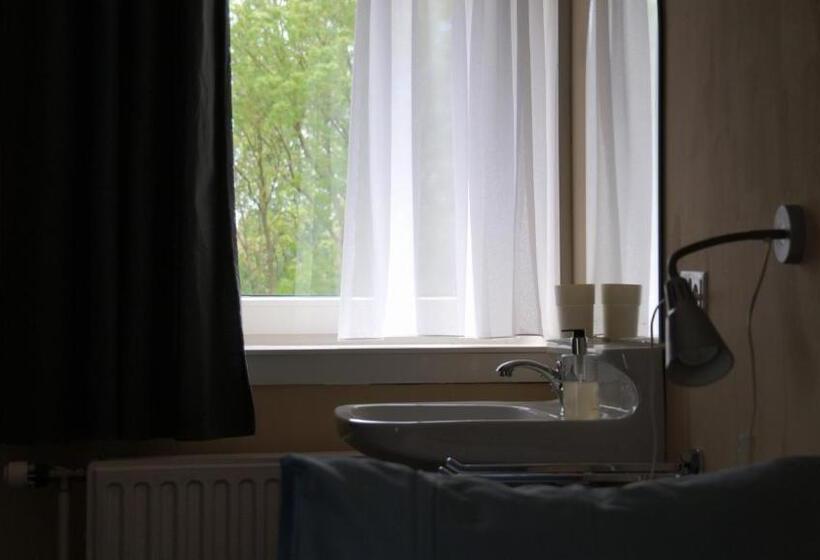 Номер Стандарт Индивидуальный Совместная Ванная, In Den Roden Leeuw Van Limburg