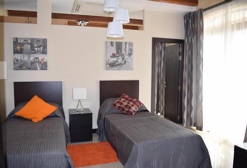اتاق خانوادگی, Il Bukkett B&b