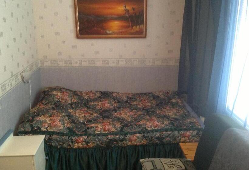Семейный Номер, ämmän Hotelli