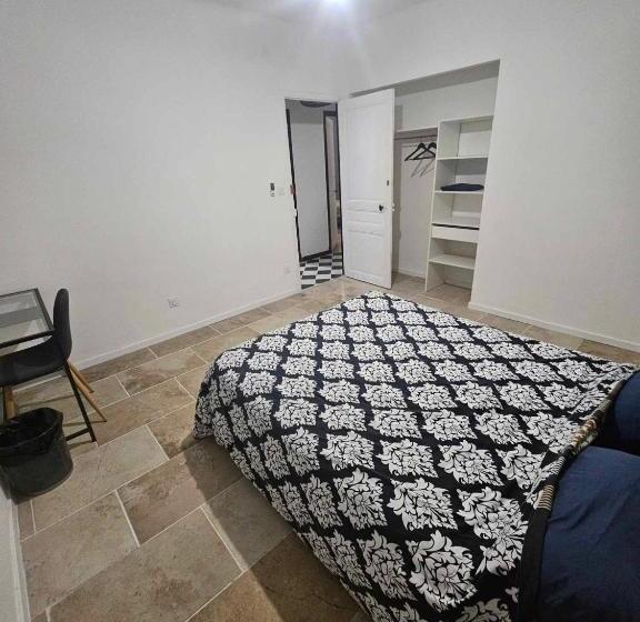 Номер Superior, Av De Bordeaux