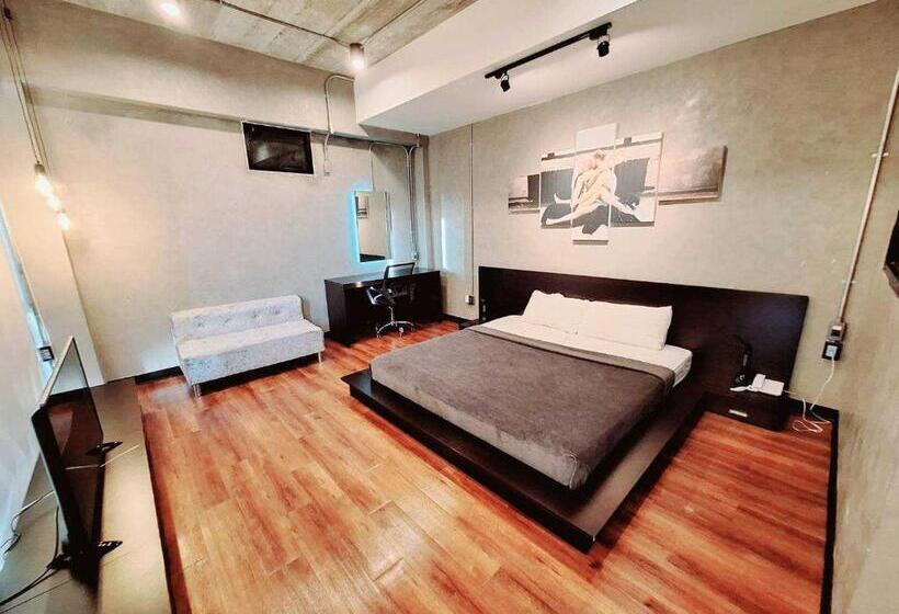 스탠다드 룸, Capital O 75512 Loft Residence  Suphanburi