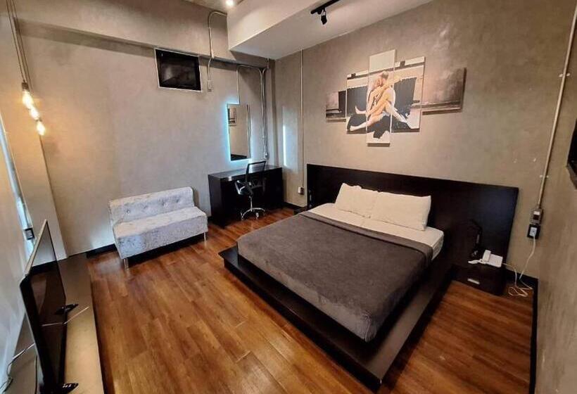 家庭套房, Capital O 75512 Loft Residence  Suphanburi