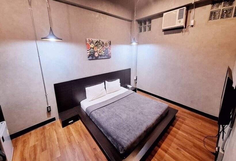 스탠다드 룸, Capital O 75512 Loft Residence  Suphanburi