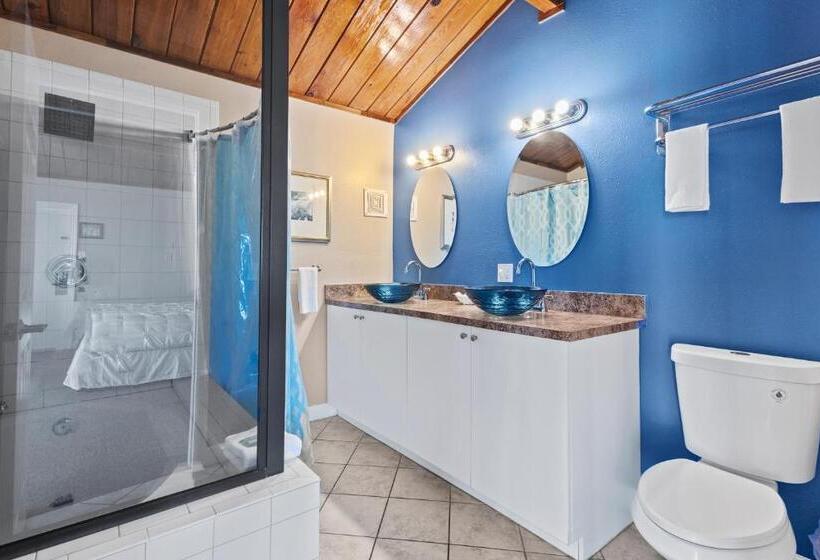 סוויטה נוף לים, Oceanfront Inn Suite, Ocean And Inlet Views, King Bed, #12
