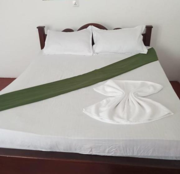 Номер Стандарт, No Name Beach Resort