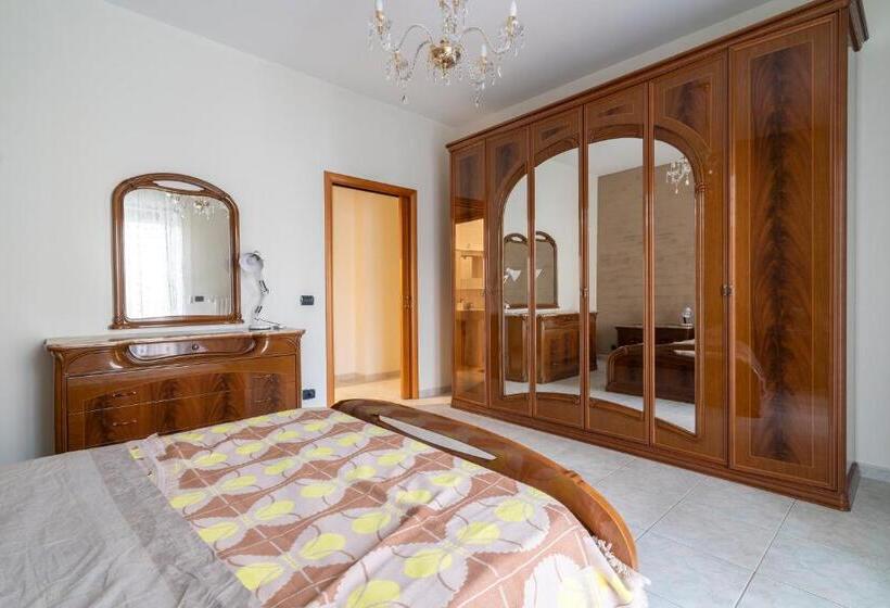 Standard room with outdoor bath, Un Posto Al Sole