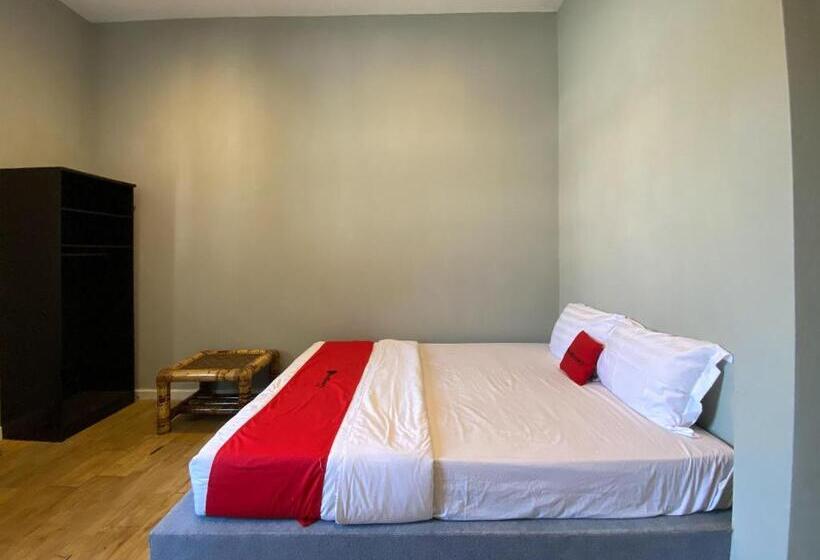 Номер Deluxe, Reddoorz Near Balai Kota Yogyakarta Timoho