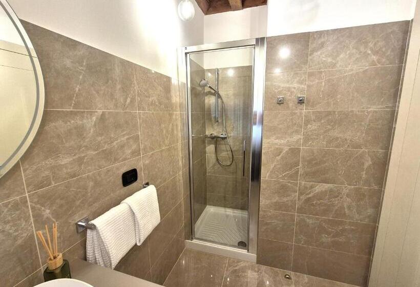 اتاق استاندارد, Sarpi Apartment & Suite