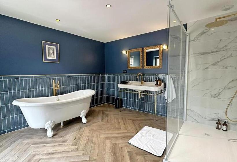 Номер Deluxe, Le Manoir Des Perrieres