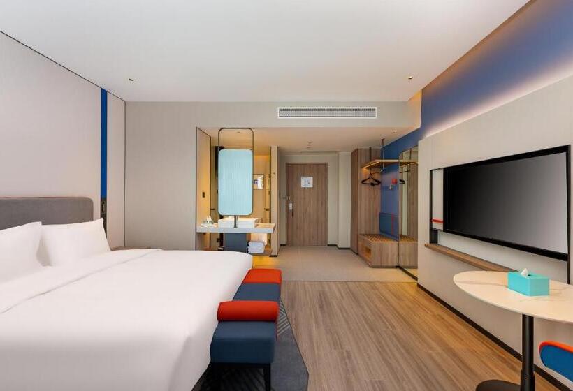 غرفة قياسية سرير كينج لذوى الإحتياجات الخاصة, Holiday Inn Express Haimen City Center, An Ihg