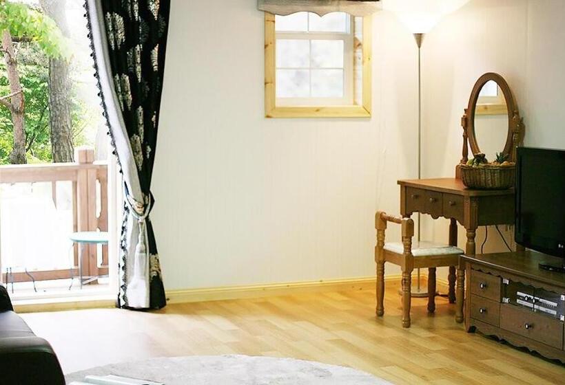 4인용 스탠다드 룸, Yangyang Riverhill Pension