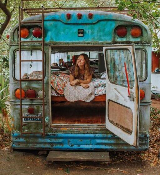 스탠다드 트리플 룸 가든 전망, Rainbow Caravan Hostel
