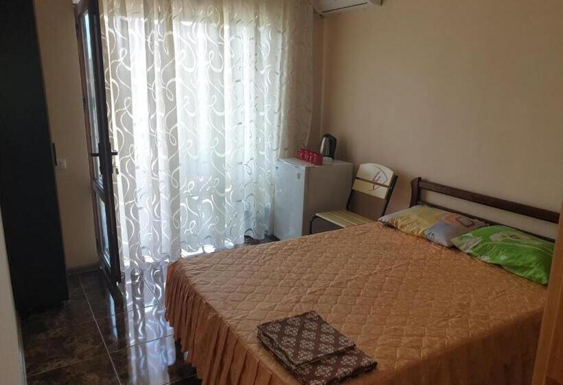 Семейный Номер, Otel Elena