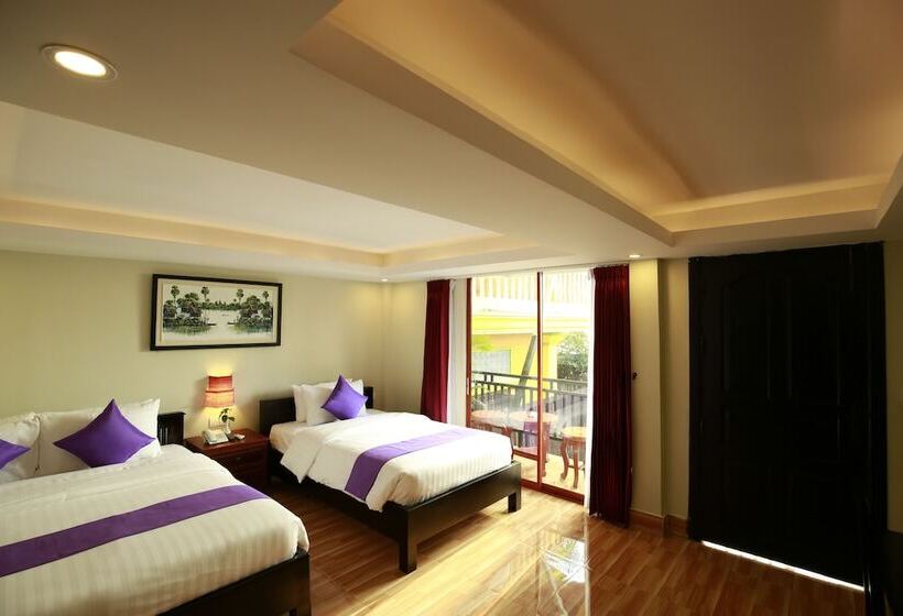 デラックストリプルルーム, Chheng Residence
