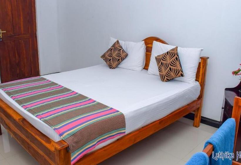 Номер Deluxe, Lathika Homes
