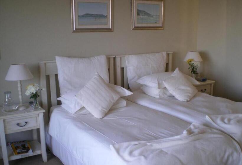 اتاق سوپریور, Dolphins' Playground Beachfront B&b