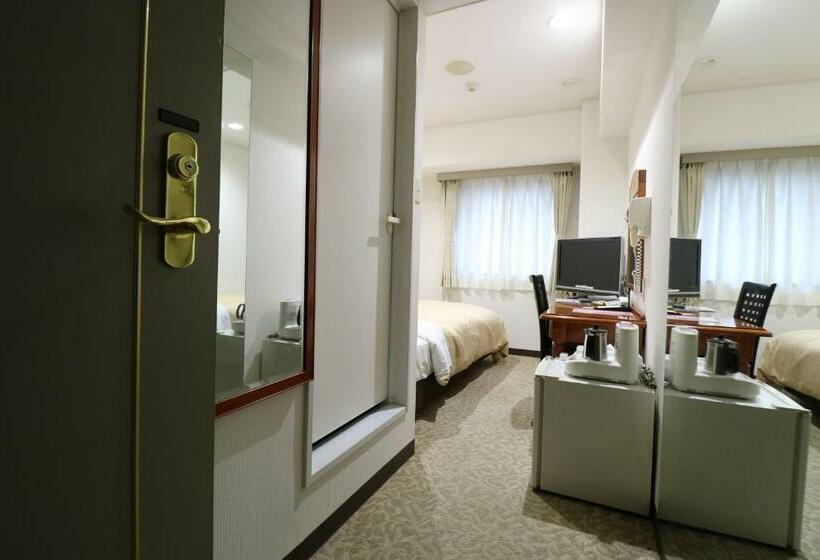 اتاق استاندارد یک نفره, Park Inn Takasaki