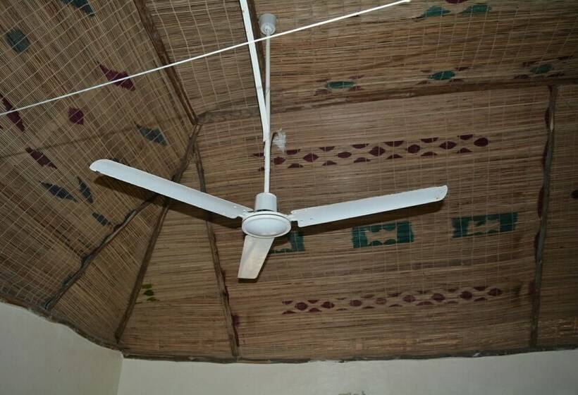 اتاق استاندارد با چشم‌انداز باغ, Kilifi Maghreb