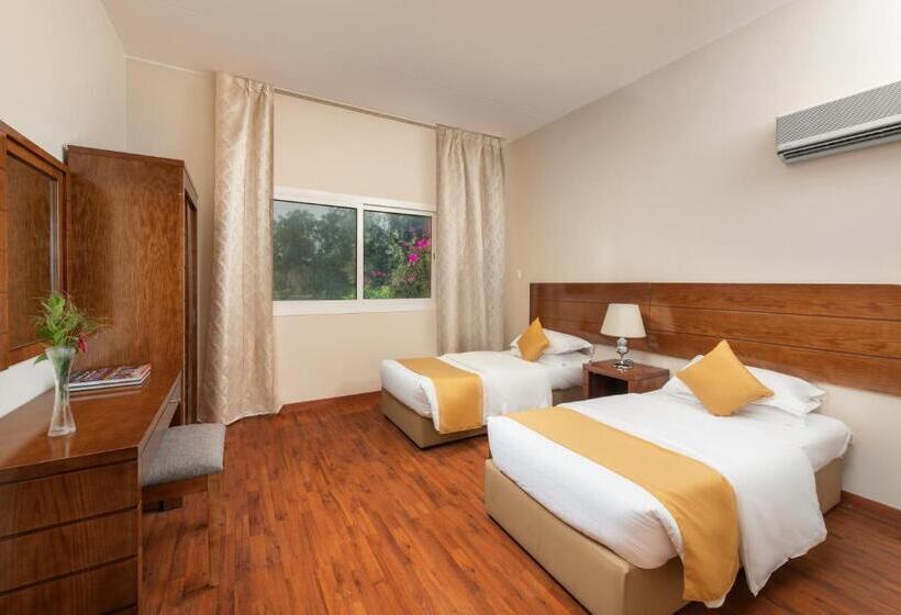 Номер Комфорт, Airport Hotel And Resort