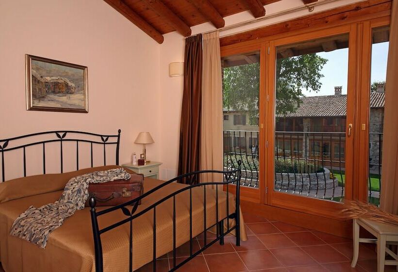 شقة غرفة واحدة, Residence Borgo Mondragon