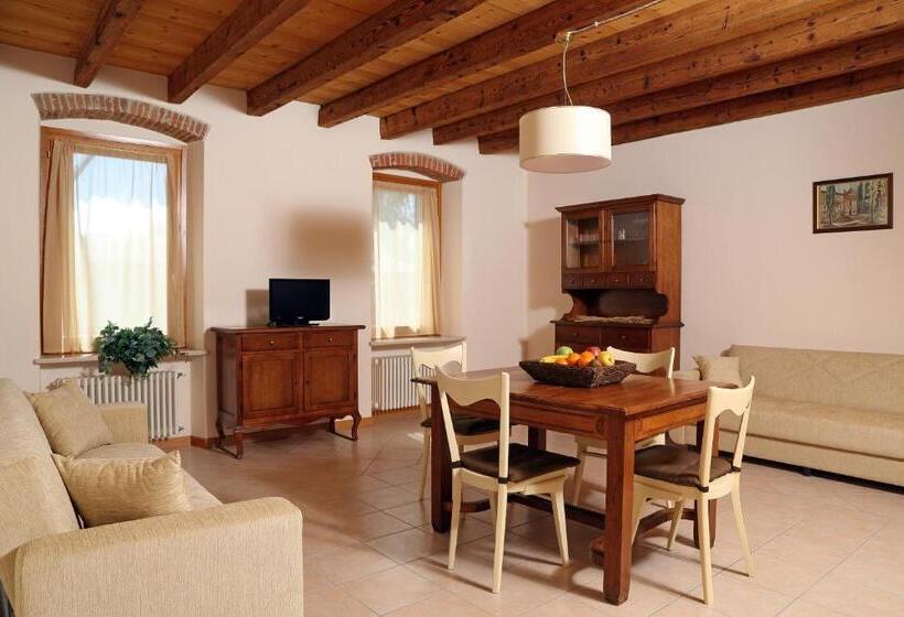 شقة غرفتين, Residence Borgo Mondragon