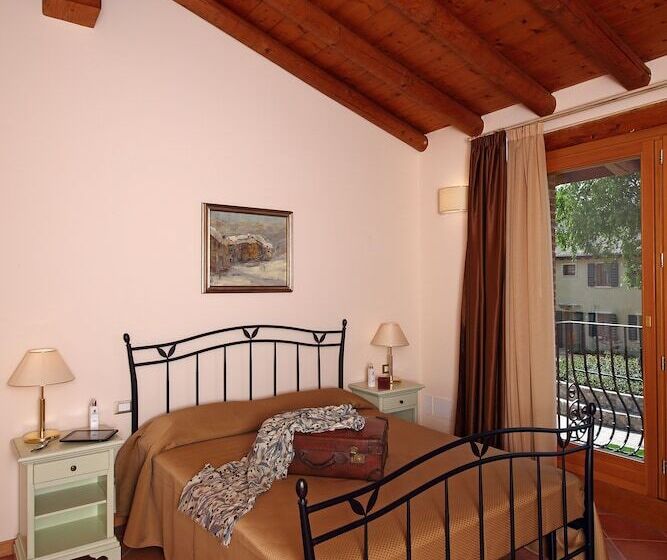 شقة كومفورت غرفتين نوم, Residence Borgo Mondragon
