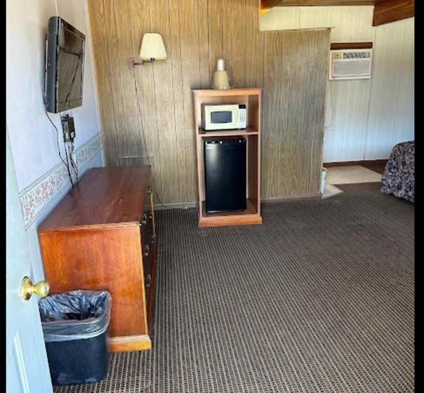 Номер Стандарт 2 Двуспальные Кровати, Love Hotels Western Holiday At Harlan Lake Ne
