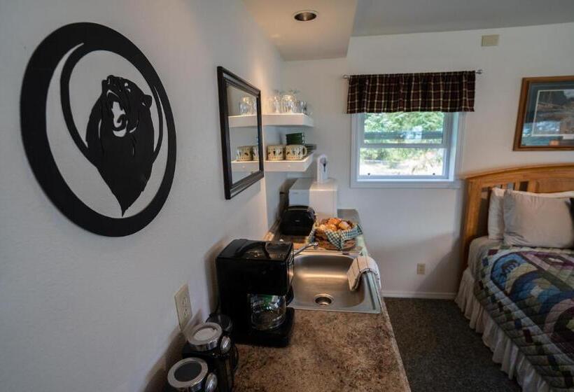 Люкс с Балконом, Bears Den Alaska Lodging