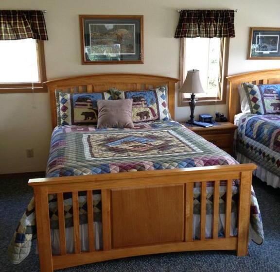 Люкс с Балконом, Bears Den Alaska Lodging