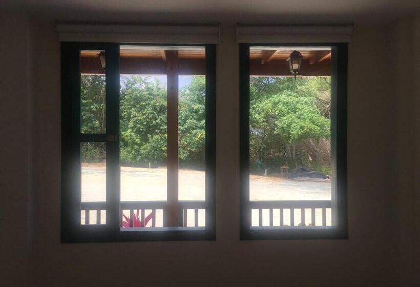 סוויטה משפחתית, Canoa South Beach