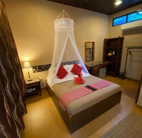 اتاق سوپریور, Ombak Dive Resort Perhentian Island
