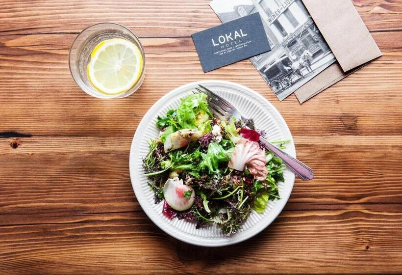 Standart Oda, Lokal Hotel Old City