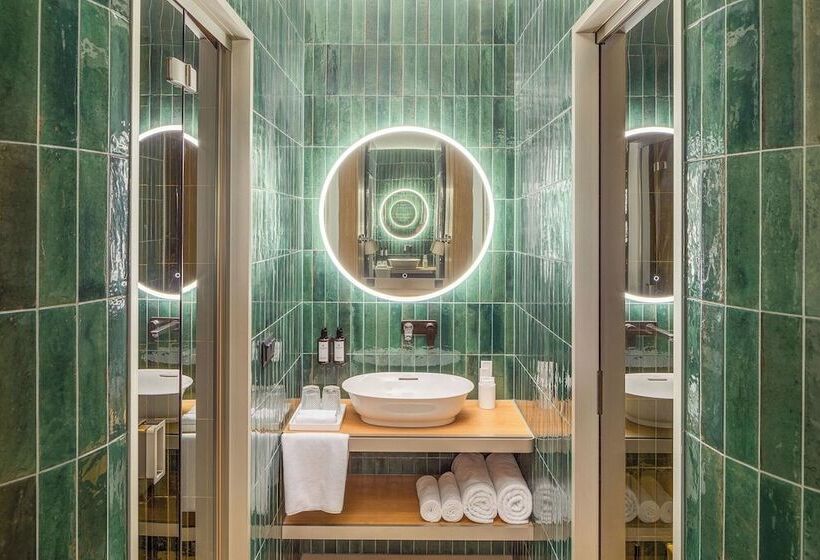 스탠다드 룸, Kimpton Bem Budapest, An Ihg