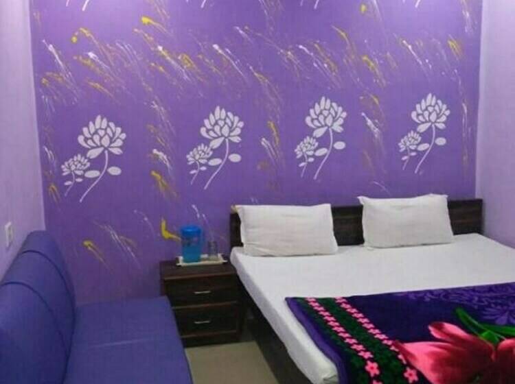 Standard Room, Atithi Galaxy