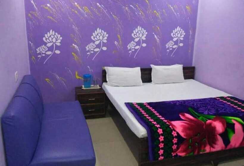 Standard Room, Atithi Galaxy