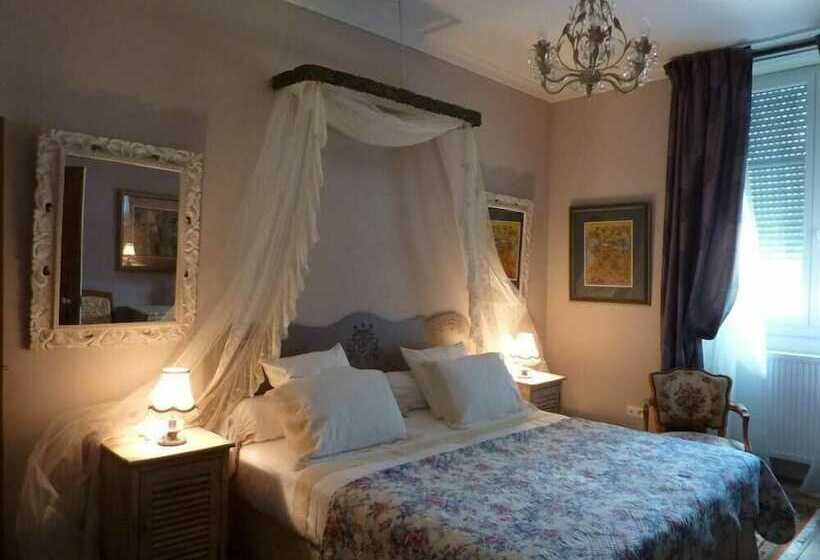 Номер Deluxe, Château De La Hussardière