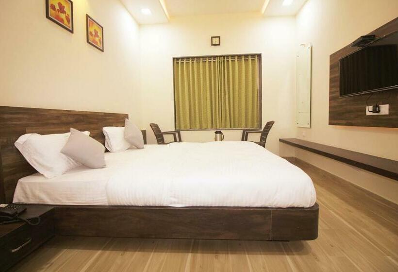 豪华房间, Vraj Inn
