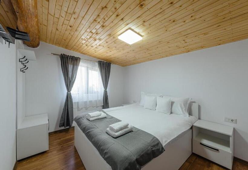 Номер Стандарт, Casa Perla Vlădesei