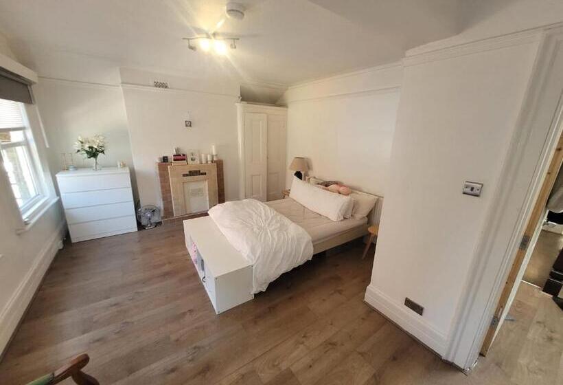 デラックスルーム, Locke & Quay Exclusive Rooms